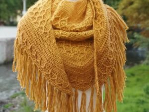 Dipped in honey crescent shawl pattern Andrea Cretu 2022 05
