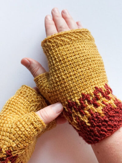 Fiery fingerless mittens - Tunisian crochet pattern